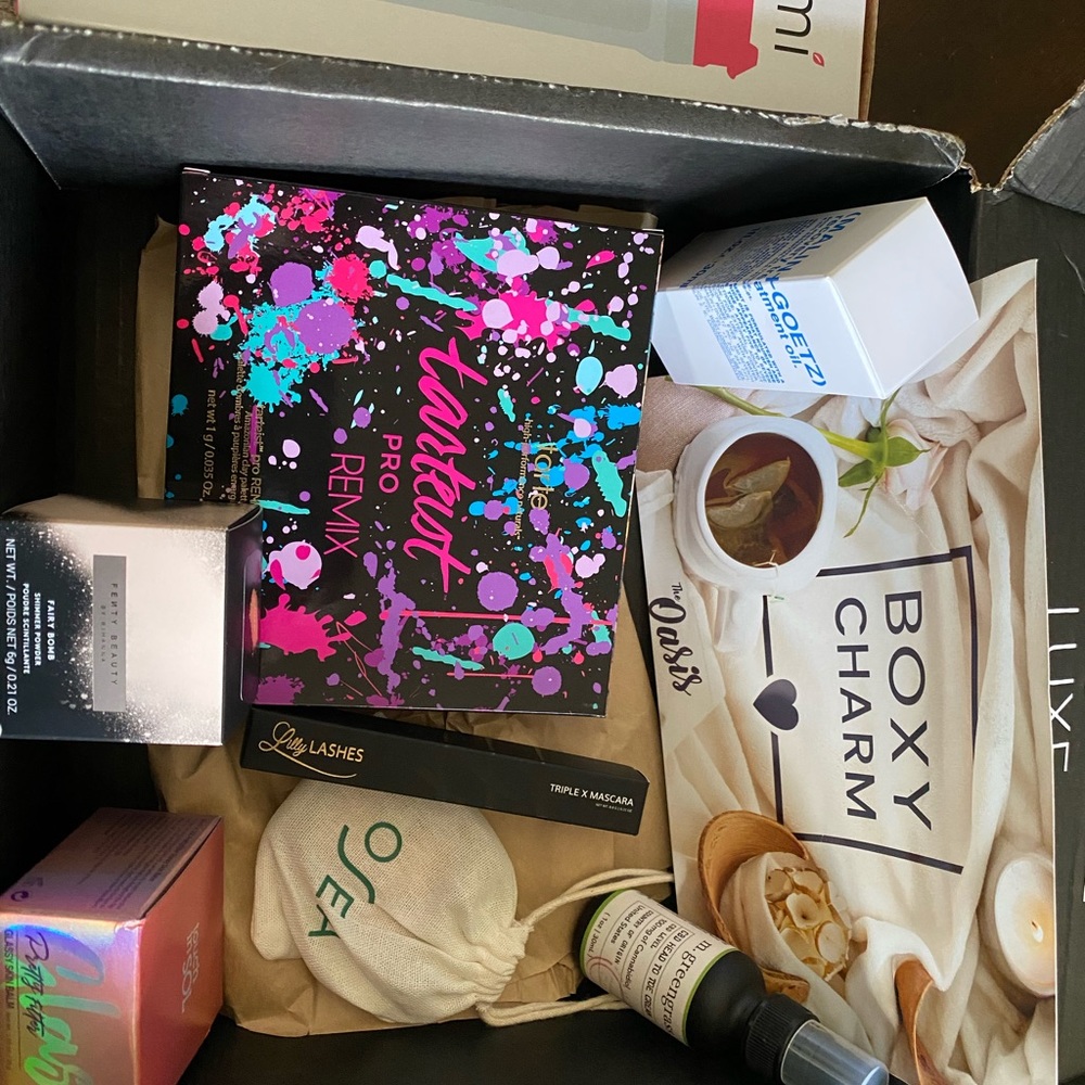 June boxyluxe